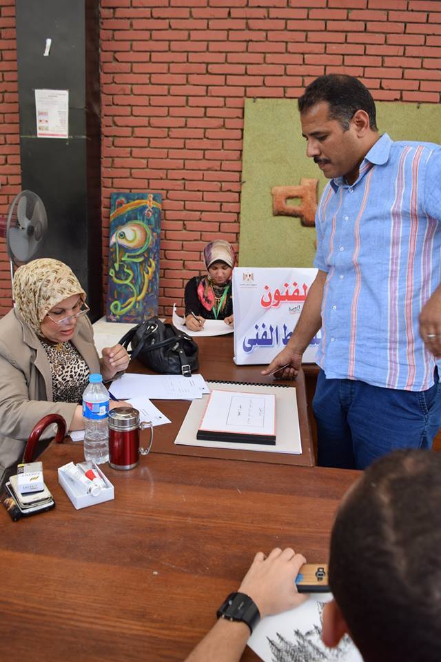 53 الف جنيه من الشباب والرياضية لمركز فنون جامعة سوهاج