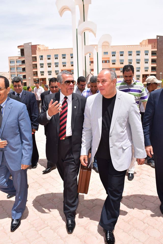 لجنة من الأعلى للجامعات لإنشاء كلية للغات والترجمة بجامعة سوهاج