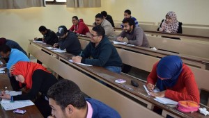 رئيس جامعة سوهاج يتفقد امتحانات الفصل الدراسي الأول بمقر الجامعة