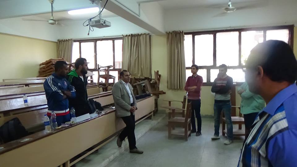 حضور عميد الكلية بروفات مسابقة  تياترو الجامعة بالكلية