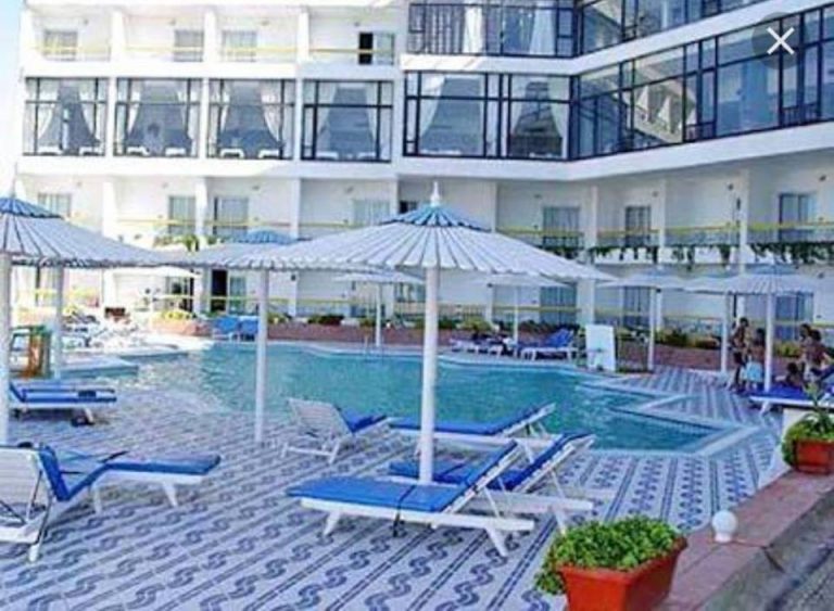 إعلان عن قيام رحلة لمدينة الغردقة