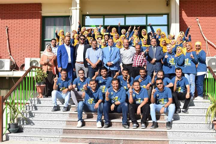 أحتفالات كلية الصيدلة بتخرج أول دفعة للكلية