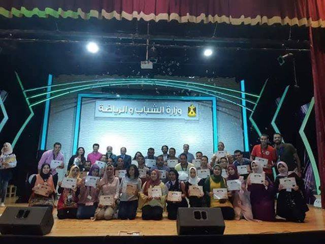 تهنئة للطلاب والطالبات المشاركين فى منتخب الجامعة للمسرح