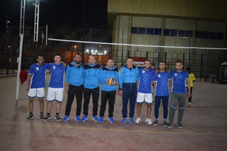 الطائرة تتألق و خماسي القدم يحافظ على الصدارة 💪♥️