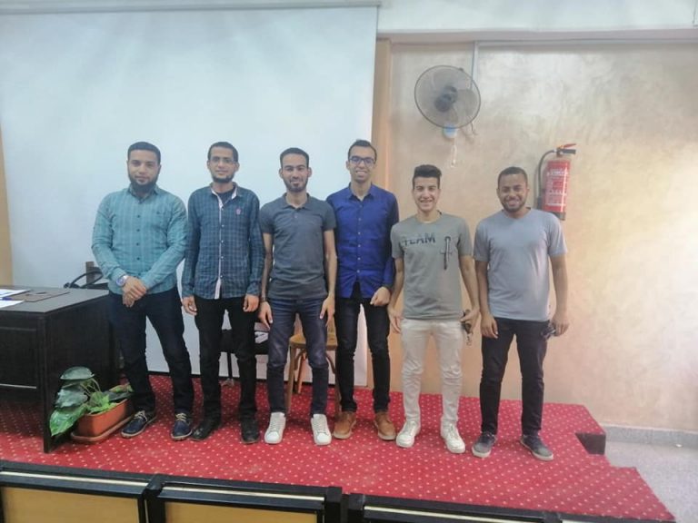 مسابقة دوري المعلومات لطلاب وطالبات الكلية