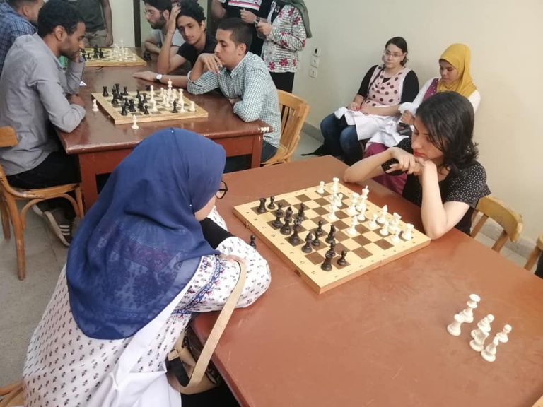 اليوم الأول من بطولة الكلية فى الشطرنج ✌️🏆