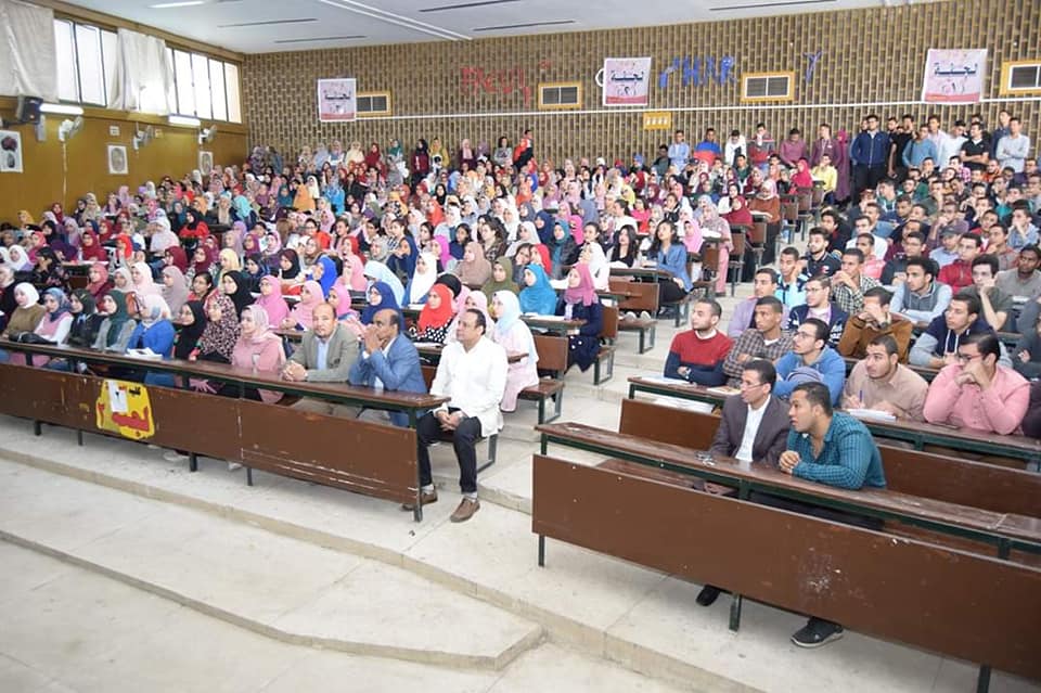 صيدلة سوهاج تنظم ورشة عمل عن “الإختبارات الإلكترونية”