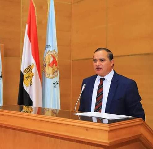 تهننئة مقدمة من رئيس جامعة سوهاج بمناسبة ثورة 30 يونية