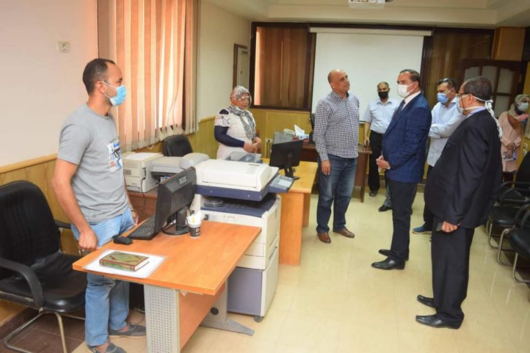 رئيس جامعة سوهاج يتابع إستعدادات وجاهزية التحول الرقمي بكافة القطاعات