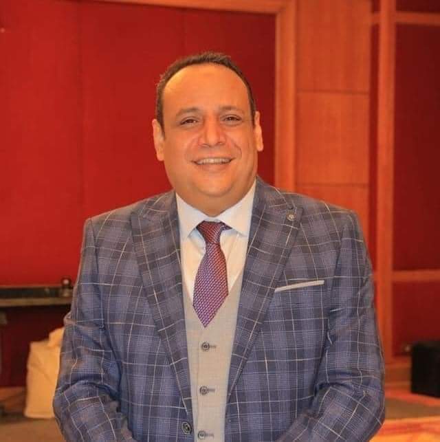 تهنئة للأستاذ الدكتور ممدوح فوزى