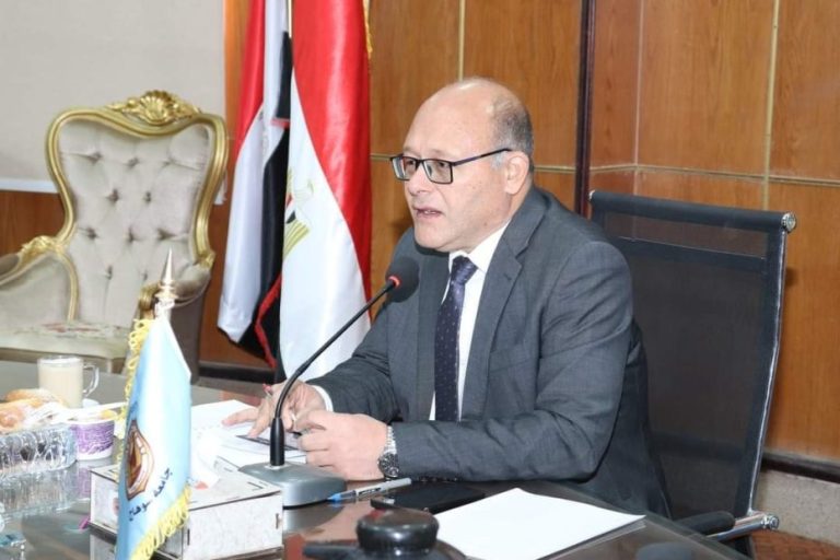 رئيس جامعة سوهاج يشيد بإطلاق برنامج Gen z لدعم المبتكرين بدعم مالى يصل إلى 100 مليون