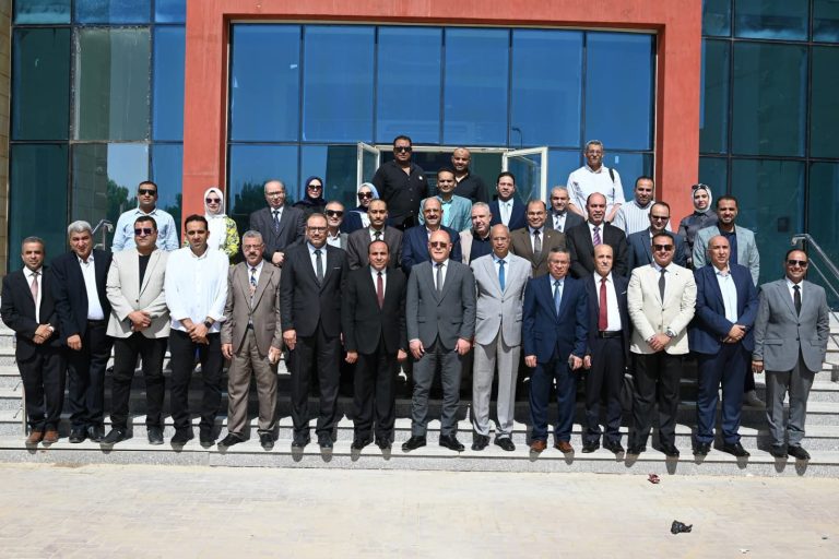 🚨🏥 طفرة طبية جديدة بجامعة سوهاج.. تشغيل وحدة غسيل كلوي متكاملة بمستشفى «شفا الأطفال» لخدمة أطفال الصعيد